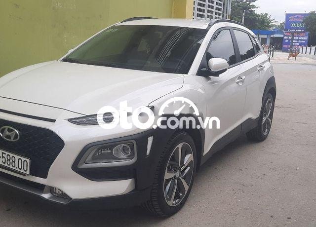 Xe Hyundai Kona sản xuất năm 2020, màu trắng, xe nhập còn mới, 609tr