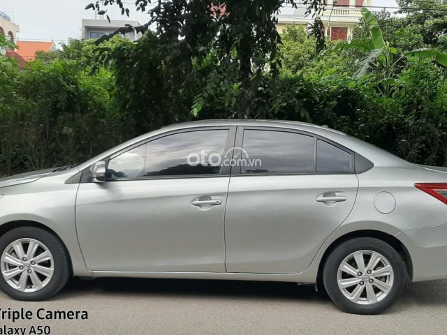 Bán xe Toyota Vios E 2016, màu bạc