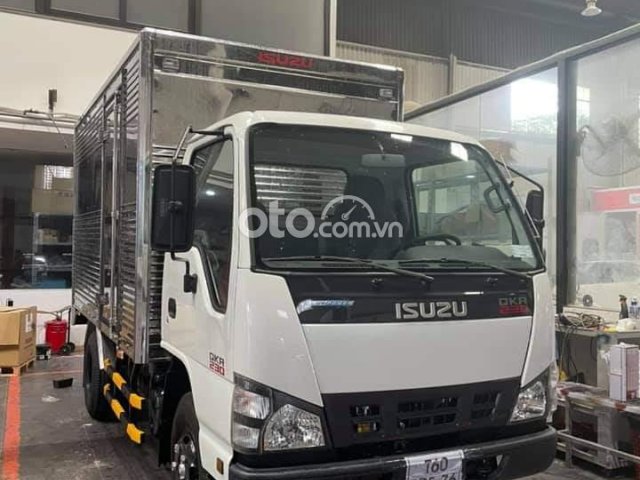 Bán xe Isuzu QKR 230 thùng kín sản xuất năm 2021, giá 495tr