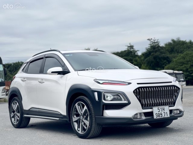 Cần bán Hyundai Kona đăng ký 2021 chính chủ lăn bánh 245km, như xe mới giao hãng0