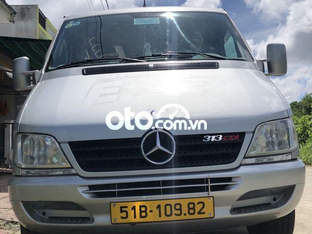 Cần bán Mercedes Sprinter đời 2010, màu bạc còn mới0