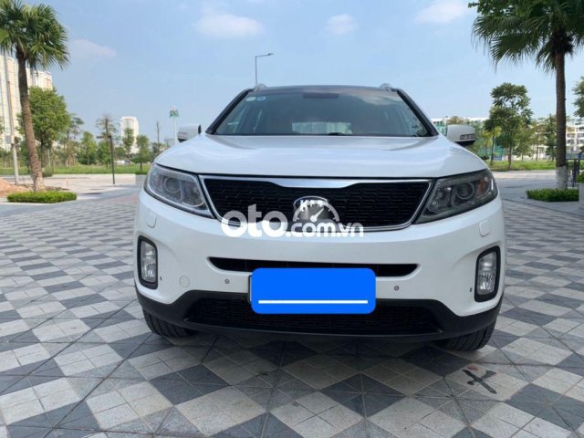 Bán Kia Sorento sản xuất 2017, màu trắng0