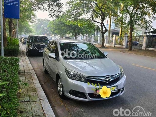 Cần bán Haima M3 1.5 AT đời 2015, màu bạc, xe nhập 