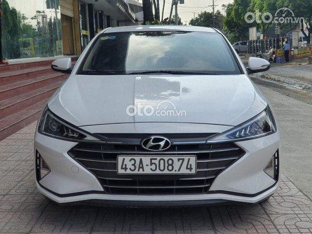 Bán Hyundai Elantra năm 2019, màu trắng, giá 479tr0