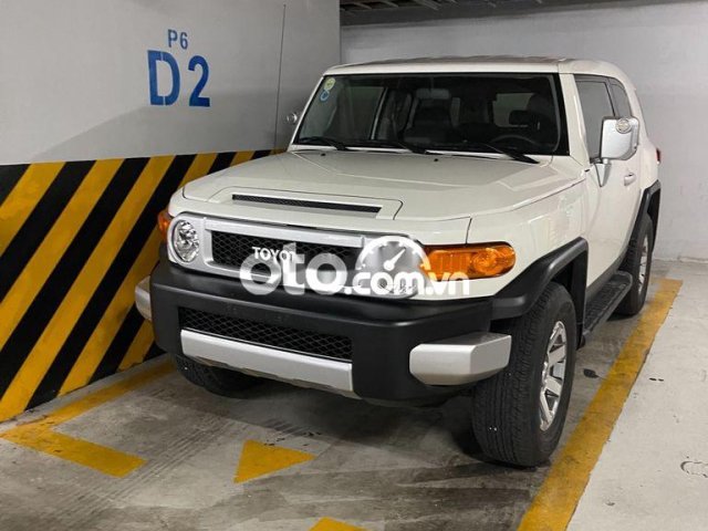 Xe địa hình Toyota FJ Cruiser được nhiều người săn đón tại Việt Nam