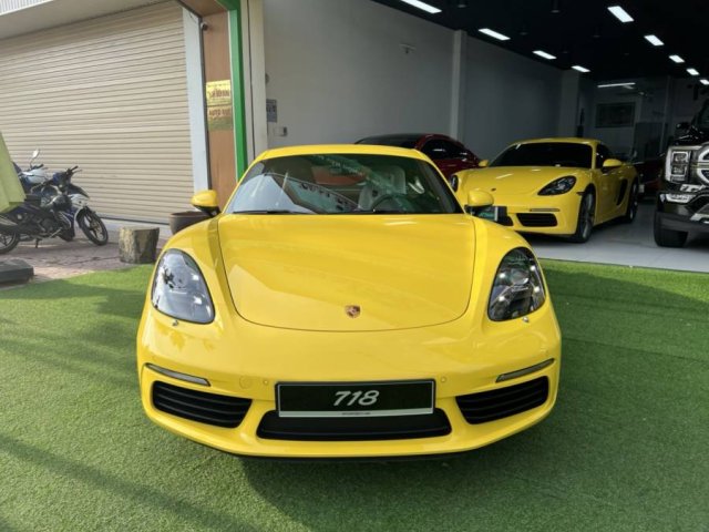 Bán Porsche 718 Cayman sản xuất năm 2021, màu vàng, xe nhập