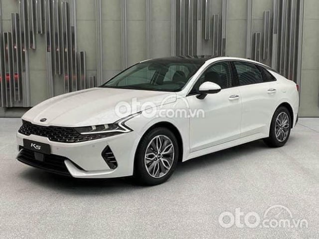 Cần bán xe Kia K5 2021, màu trắng0