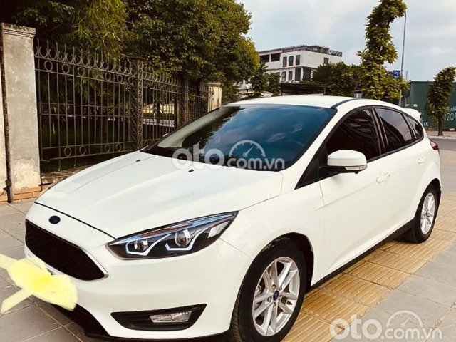 Bán ô tô Ford Focus năm sản xuất 2019, màu trắng còn mới