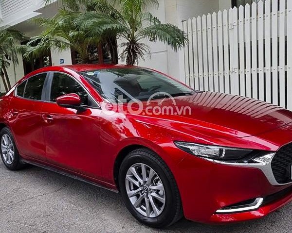 Xe Mazda 3 năm sản xuất 2020, màu đỏ còn mới, 683 triệu