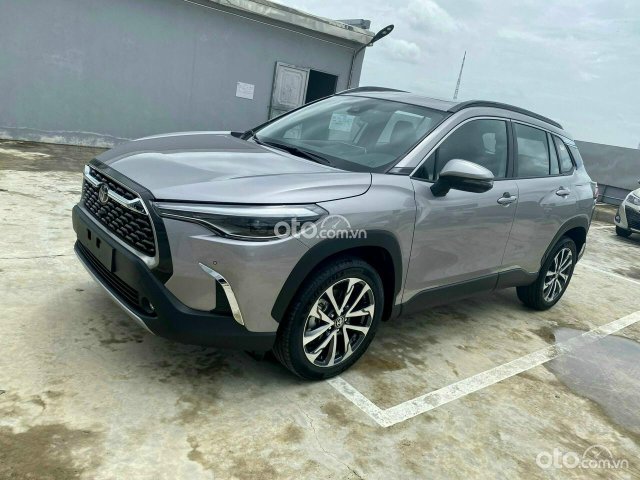 Cần bán Toyota Corolla Cross 2021 đủ màu đủ phiên bản. Xe có sẵn giao ngay