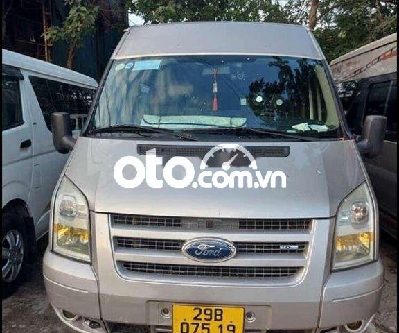 Bán xe Ford Transit đời 2014, màu bạc còn mới giá cạnh tranh0