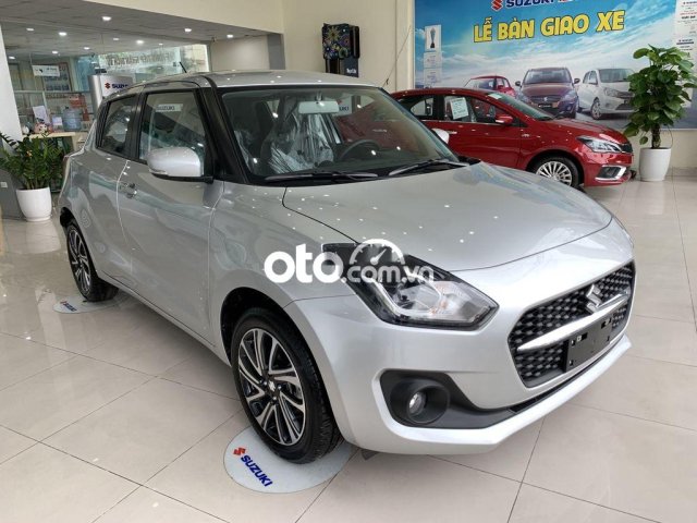 Cần bán xe Suzuki Swift năm sản xuất 2021, màu bạc, xe nhập0