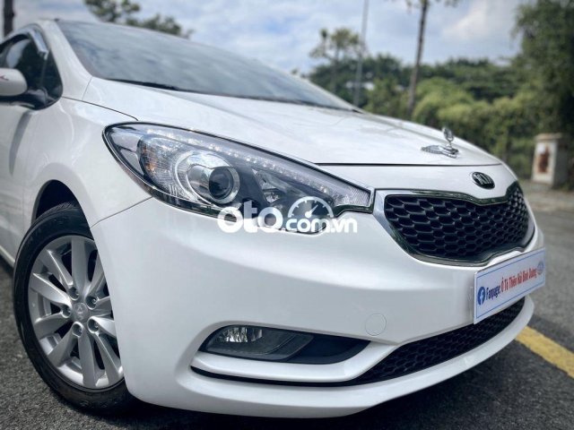 Cần bán xe Kia K3 1.6 MT 2016, màu trắng giá cạnh tranh0