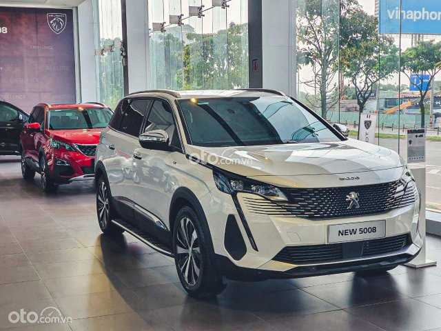 [TP. HCM] New Peugeot 5008, giảm giá tiền mặt 20 triệu, tặng full phụ kiện, giao xe ngay