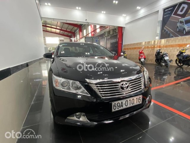 Bán Toyota Camry 2.5Q năm sản xuất 2013, màu đen chính chủ, 595tr0