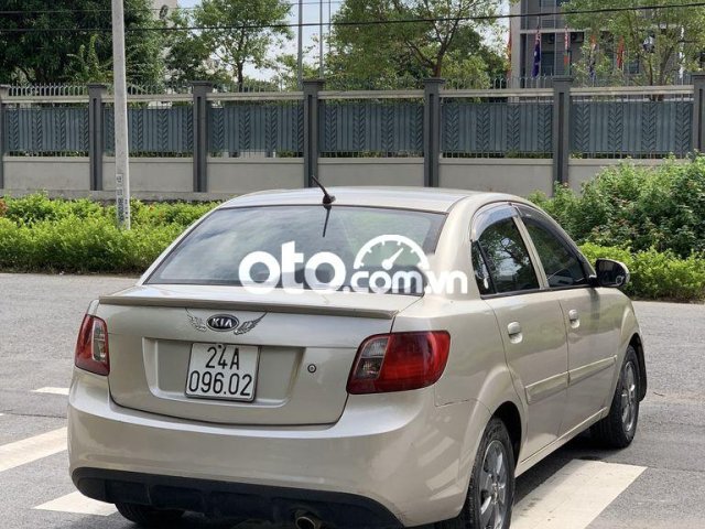 Cần bán gấp Kia Rio đời 2011, xe nhập xe gia đình4