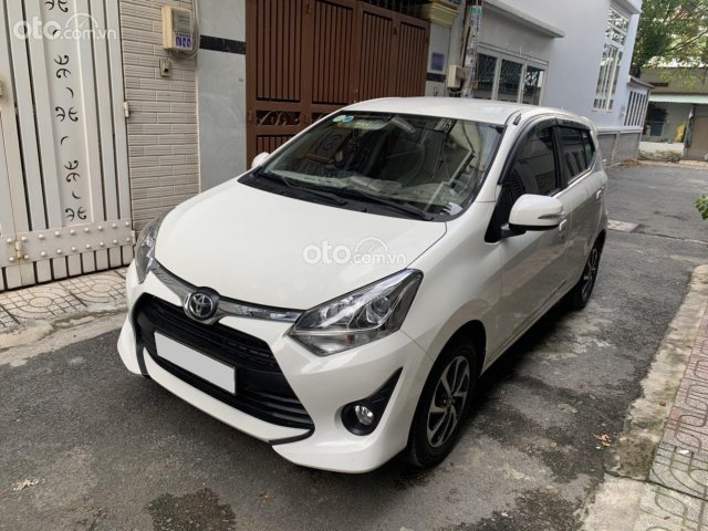 Gia đình cần bán Toyota Wigo 2020, số tự động, màu trắng, nhập Indonesia0