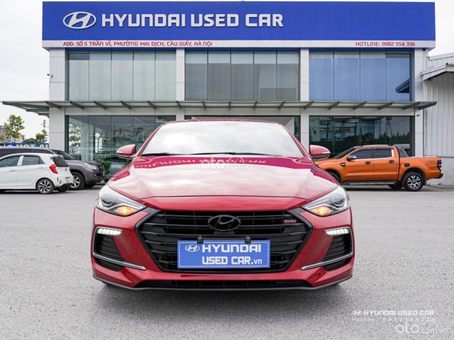 Hyundai Elantra 1.6AT, bản Sport 2018 đẹp long lanh0