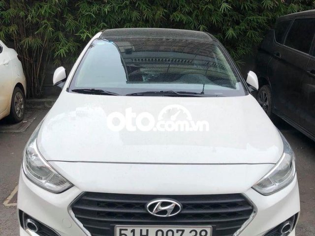 Cần bán xe Hyundai Accent năm 2019, màu trắng, xe nhập 