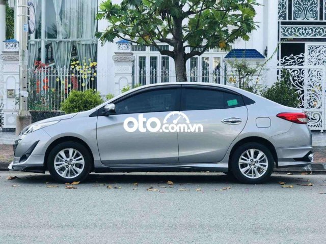 Cần bán Toyota Vios G sản xuất 2019, màu xám