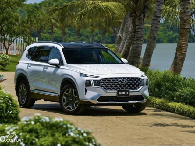 Hyundai Santa Fe giảm 50% thuế trước bạ - Hỗ trợ trả góp 85% - Tặng voucher 5tr kèm phụ kiện