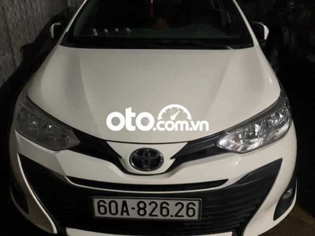 Bán xe Toyota Vios MT sản xuất 2020, màu trắng số sàn, giá chỉ 405 triệu0