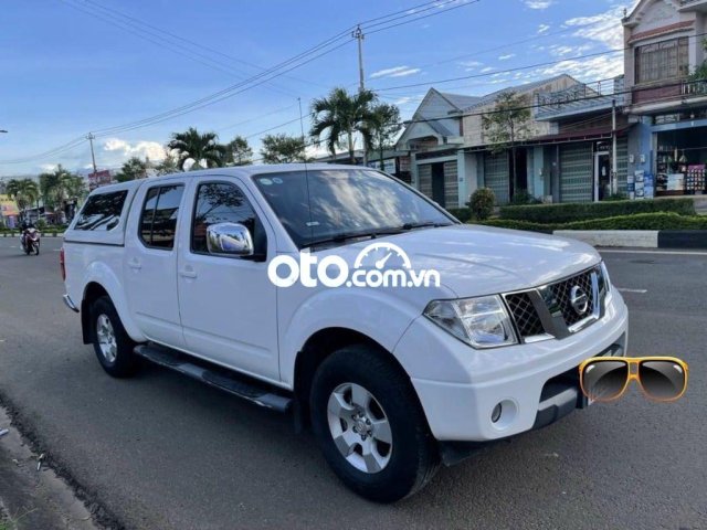 Cần bán lại xe Nissan Navara đời 2013, màu trắng số sàn, giá chỉ 335 triệu0