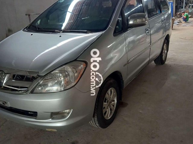 Cần bán lại xe Toyota Innova đời 2007, màu bạc, xe nhập