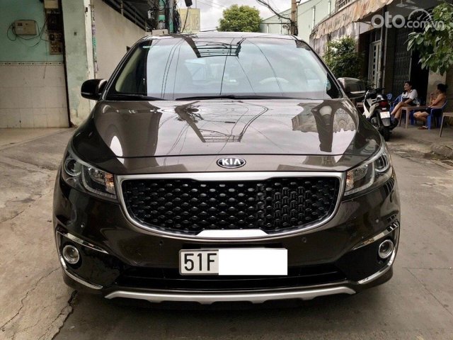 Cần bán lại xe Kia Sedona năm 2017, 785 triệu