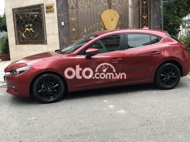 Cần bán xe Mazda 3 sản xuất 2018, màu đỏ, giá 575tr