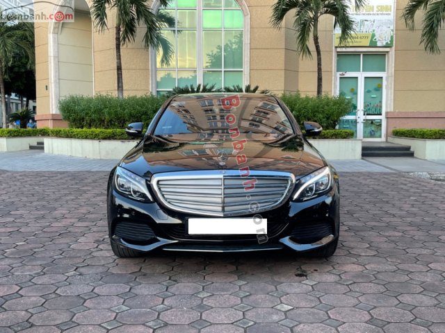 Bán xe Mercedes C250 Exclusive đời 2015, màu đen  