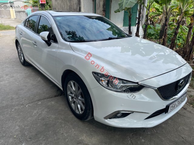 Cần bán lại xe Mazda 6 sản xuất 2016, màu trắng