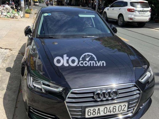 Bán Audi A4 sx 2016, màu đen còn mới