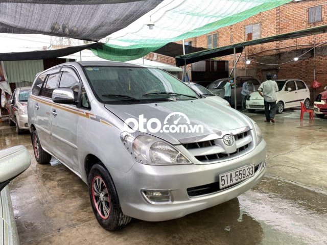 Cần bán xe Toyota Innova 2.0G năm 2007, màu bạc, nhập khẩu