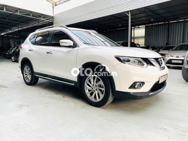 Cần bán lại xe Nissan X trail 2.0 SL 2WD sản xuất năm 2017 còn mới