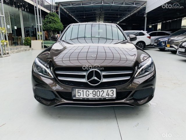 Bán xe Mercedes C200 năm sản xuất 2018, 37.000 km, xe cực mới, biển thành phố0