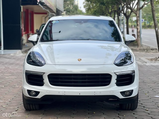 Cần bán xe Porsche Cayenne Platium sản xuất 2017