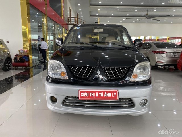 Cần bán gấp xe Mitsubishi Jolie 2.0MT sản xuất 20050