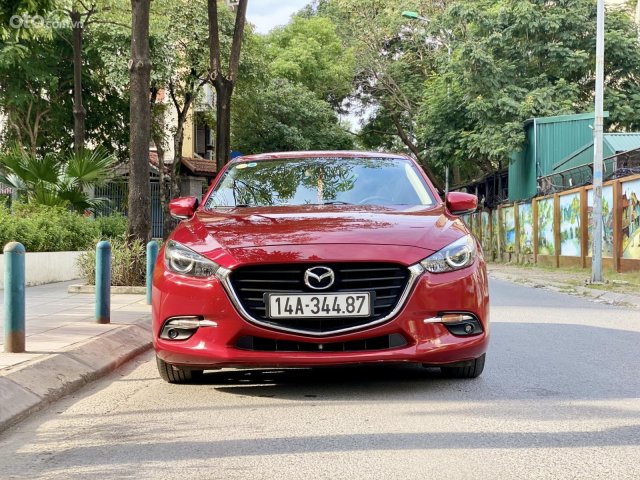 Bán xe Mazda 3 sản xuất 2018 màu đỏ giá thương lượng