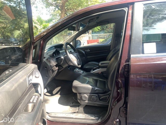 Bán xe Ssangyong Stavic sản xuất 2016, biển SG, xem cam kết chất lượng bao test xe hỗ trợ bank