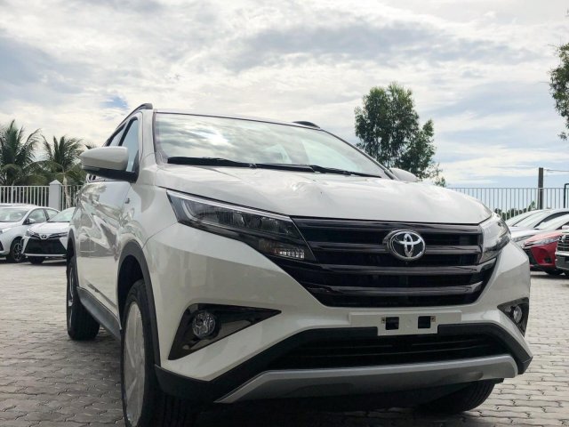 Toyota Rush 1.5 AT - Khuyến mãi giảm giá + hỗ trợ lệ phí trước bạ + tặng phụ kiện