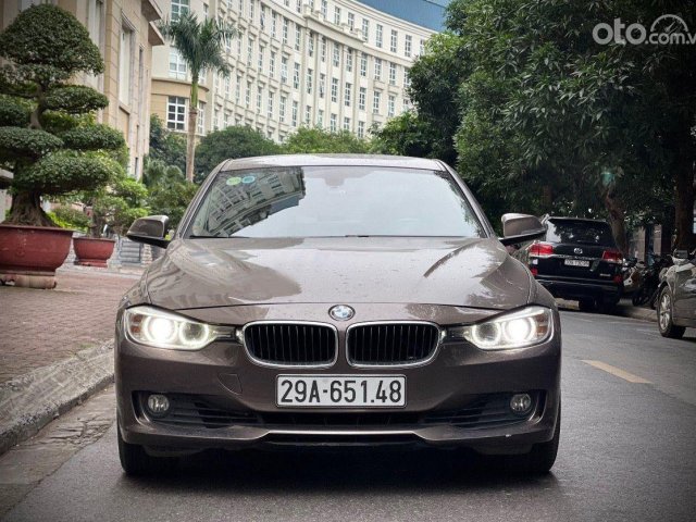 Bán ô tô BMW 320i sản xuất năm 2013, màu nâu, xe nhập, 666 triệu1