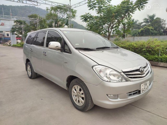 Cần bán xe Toyota Innova đời 2006 giá chỉ 158tr có fix