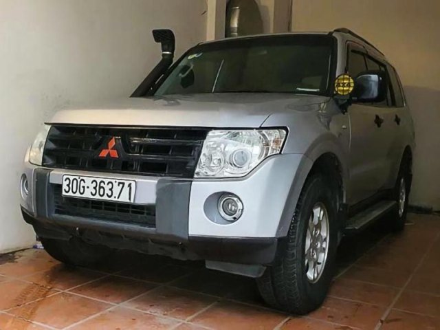 Bán Mitsubishi Pajero 3.0 năm sản xuất 2009, màu bạc, xe nhập chính chủ0