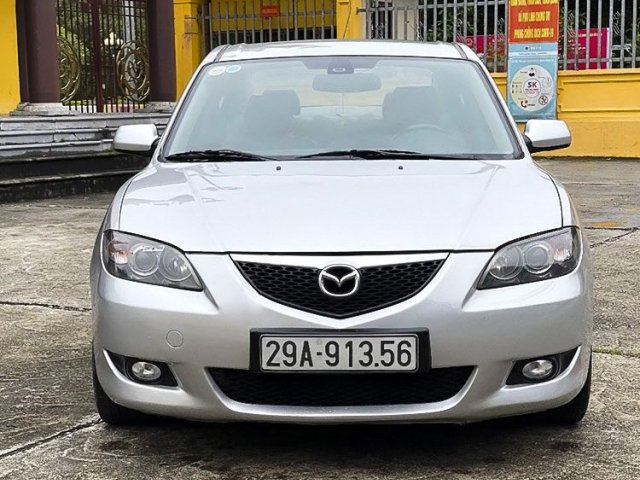 Bán xe Mazda 3 sản xuất 2004, màu bạc còn mới0