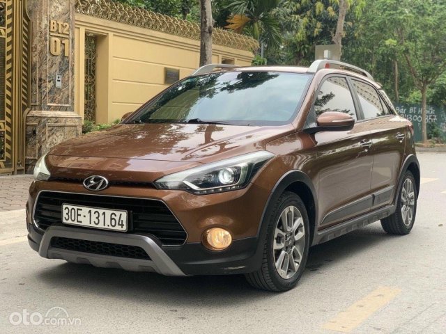 Cần bán xe Hyundai i20 Active đăng ký lần đầu 2015 nhập khẩu nguyên chiếc, giá cực tốt0