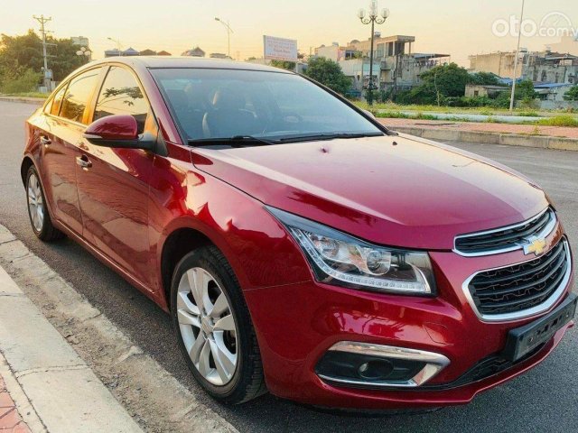 Bán ô tô Chevrolet Cruze LTZ đời 2017, màu đỏ chính chủ, giá 399tr