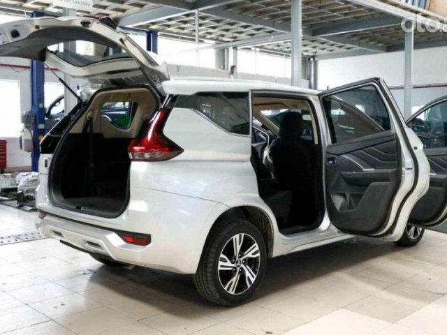 Cần bán lại xe Mitsubishi Xpander 1.5 AT sản xuất 2020, màu bạc, nhập khẩu còn mới