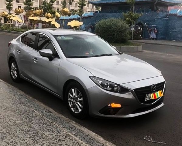 Bán ô tô Mazda 3 1.5 AT 2017, màu bạc chính chủ