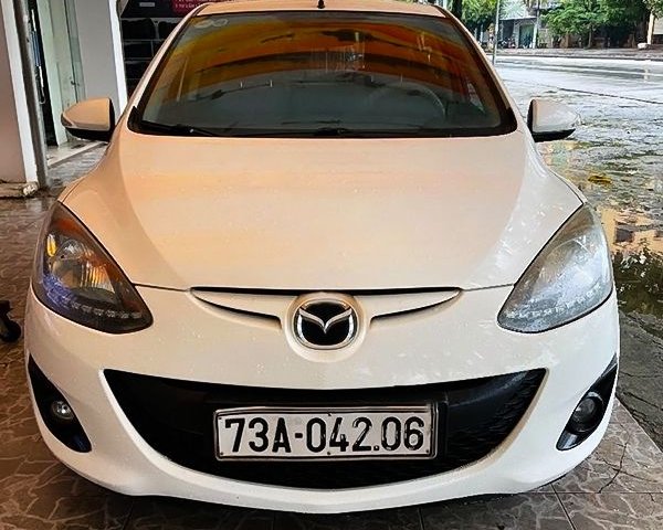 Bán Mazda 2 đời 2014, màu trắng, 298 triệu